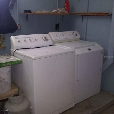 21411 SW Honeysuckle St, Dunnellon, FL 34431 - photo 6