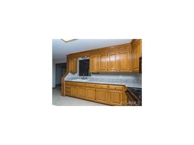 2112 Saddlebrook Ln, Petersburg, VA 23805 - photo 6