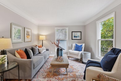 1122 6th St E, Saint Paul, MN 55106 - photo 3