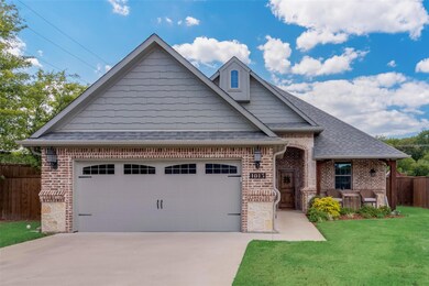 1013 Cash Ct, Pottsboro, TX 75076 - photo 2