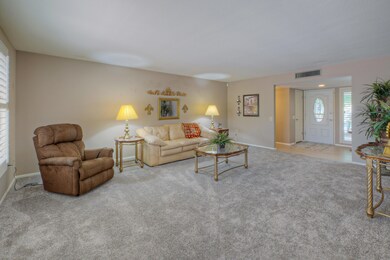 17634 N Lindgren Ave, Sun City, AZ 85373 - photo 6