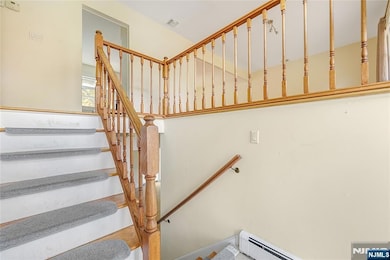 55 Carlson Ct, Closter, NJ 07624 - photo 4