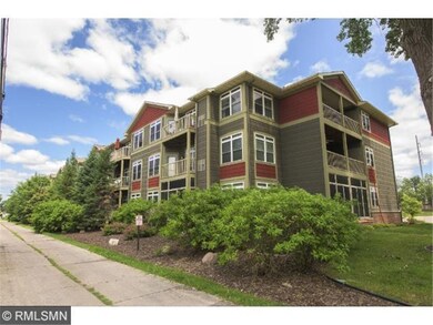Quiet and convenient location near light rail