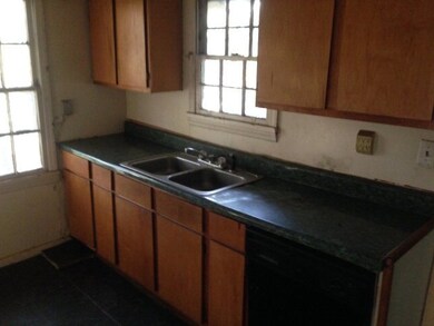 5385 Bloomfield Rd, Macon, GA 31206 - photo 7