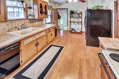 51 S Southampton Ave, Columbus, OH 43204 - photo 7