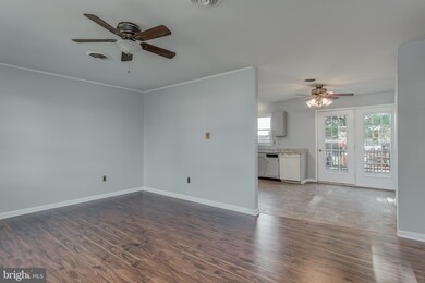 412 E 6th Ave, Ranson, WV 25438 - photo 6