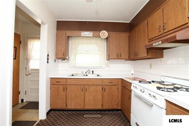 1815 N Kankakee St unit 1817 N Kankakee Stre, Lincoln, IL 62656 - photo 6