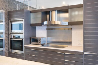 200 Biscayne Boulevard Way unit 4707, Miami, FL 33131 - photo 4