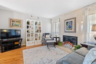 High-end flooring troughout