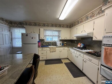 10 Ludwig St unit HM, Little Ferry, NJ 07643 - photo 4