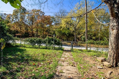 712 S College Ave, Fayetteville, AR 72701 - photo 3