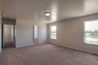 69 N Luke Loop, Nampa, ID 83651 - photo 5