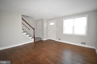 1226 Deanwood Rd, Parkville, MD 21234 - photo 7