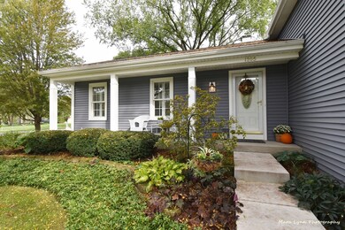 1305 Wintergreen Terrace, Batavia, IL 60510 - photo 5