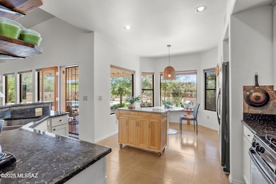 9-web-or-mls-13932 E Plaza Ocho Puntas-6