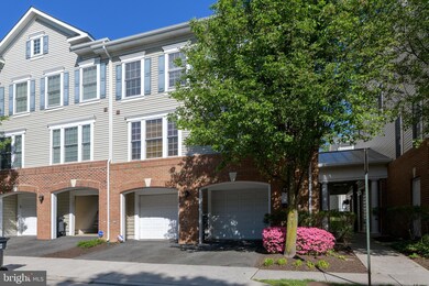 7131 Huntley Creek Place unit 53, Alexandria, VA 22306 - photo 2