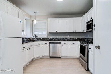 6-web-or-mls-809 Canberra Rd-6