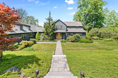 72 Vine St, South Berwick, ME 03908 - photo 3