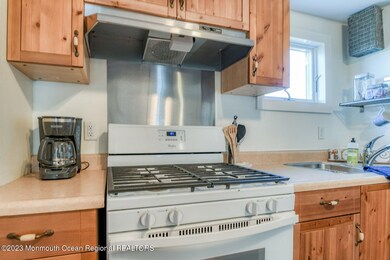 69 Franklin Ave unit 2, Ocean Grove, NJ 07756 - photo 7
