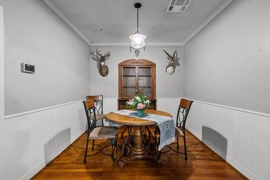 813 W Sidnor St, Alvin, TX 77511 - photo 7