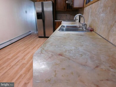 218 1/2 Penn St, Tamaqua, PA 18252 - photo 3