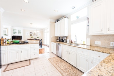 2402 Mandell St unit C, Houston, TX 77006 - photo 7