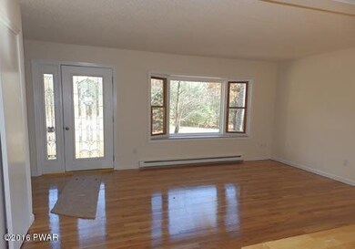 219 Water Forest Dr, Milford, PA 18337 - photo 5