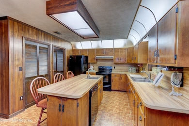 5721 Banyan Dr, Jacksonville, FL 32244 - photo 7