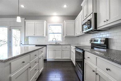 9146 Shady Bend Rd, Shawnee, KS 66227 - photo 6