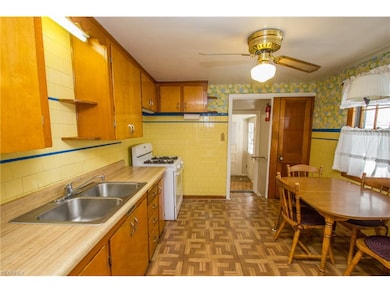 Kitchen with dinette area