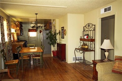 8133 Hickory Ln, El Paso, TX 79915 - photo 6