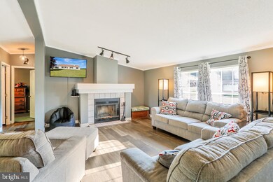 3805 Mountain Shadow Dr, Fayetteville, PA 17222 - photo 4