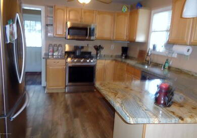 20 Middle Lane, Long Branch 001