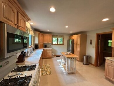 16 Pine St, Newbury, NH 03255 - photo 2