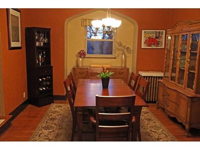 Dining Room. The deep diningroom displays beautifu
