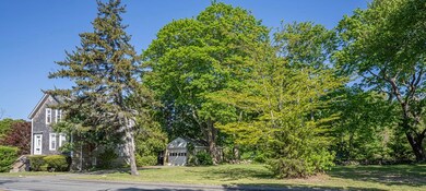 257 Russells Mills Rd, South Dartmouth, MA 02748 - photo 4