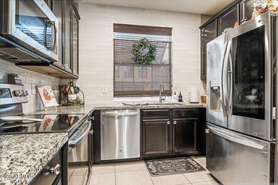 05-4139 E Toledo -24