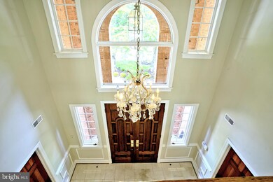 8005 Glengalen Ln, Chevy Chase, MD 20815 - photo 5