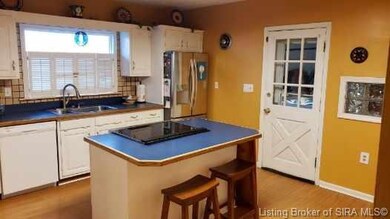 1747 Lynnwood Dr, New Albany, IN 47150 - photo 5