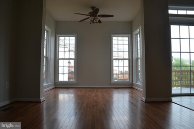21958 Windy Oaks Square, Broadlands, VA 20148 - photo 6