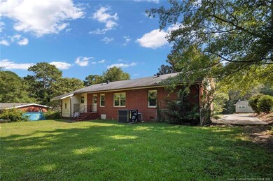 424 Mcrae Dr, Fayetteville, NC 28305 - photo 7