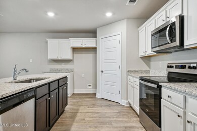 6551 Eastland Circle Biloxi MS-large-017