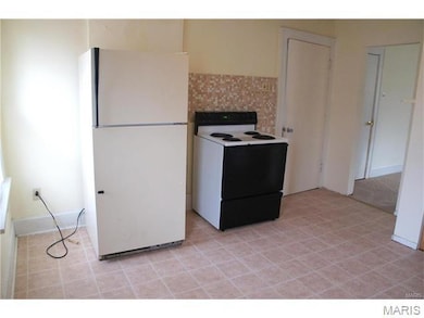 117 S 11th St unit B, Belleville, IL 62220 - photo 3