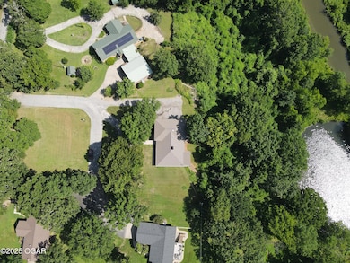 Charles Burt Realtors 1606 Fairview Ave