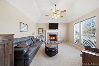 521 S Kalanchoe Ave, Broken Arrow, OK 74012 - photo 7