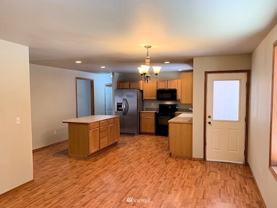 18531 Tapaderos St SE, Yelm, WA 98597 - photo 3