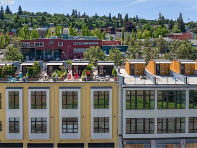 314 Columbia St, Hood River, OR 97031 - photo 2