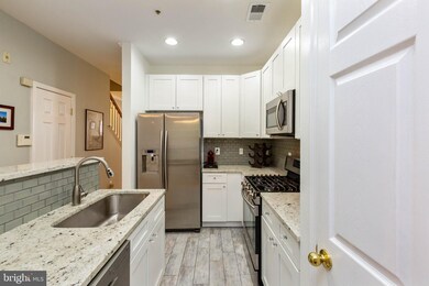 2665 Manhattan Place unit 108, Vienna, VA 22180 - photo 7