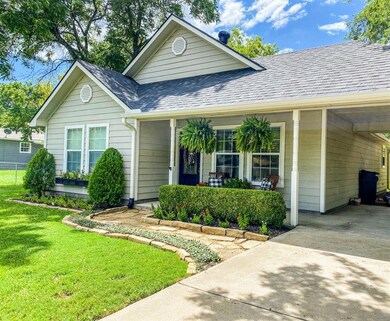 2101 Franklin Ave, Bonham, TX 75418 - photo 3