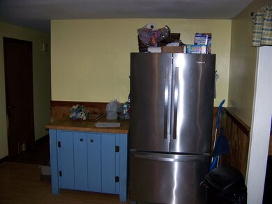 69 Lawrence Rd, MerriMacK, NH 03054 - photo 7